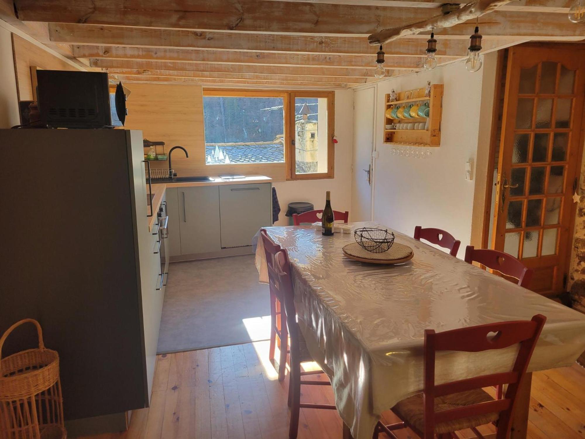 Paisible Maison Dans Les Pyrenees Fontpedrouse ภายนอก รูปภาพ